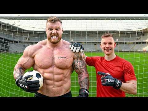 How Good Is The World's Strongest Goalkeeper? — Dutch Goalkeeper